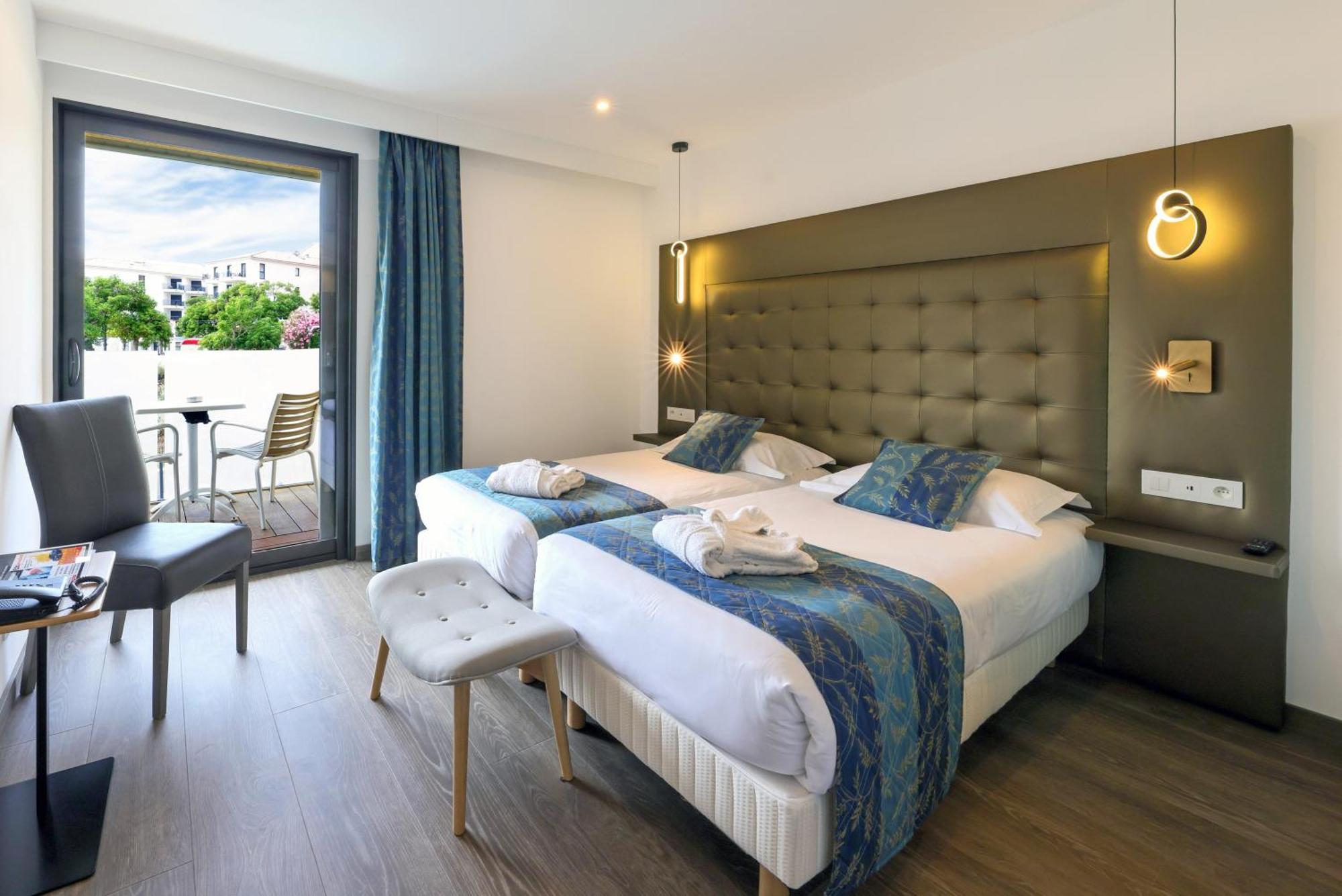Hotel Saint Christophe Calvi  Exterior photo