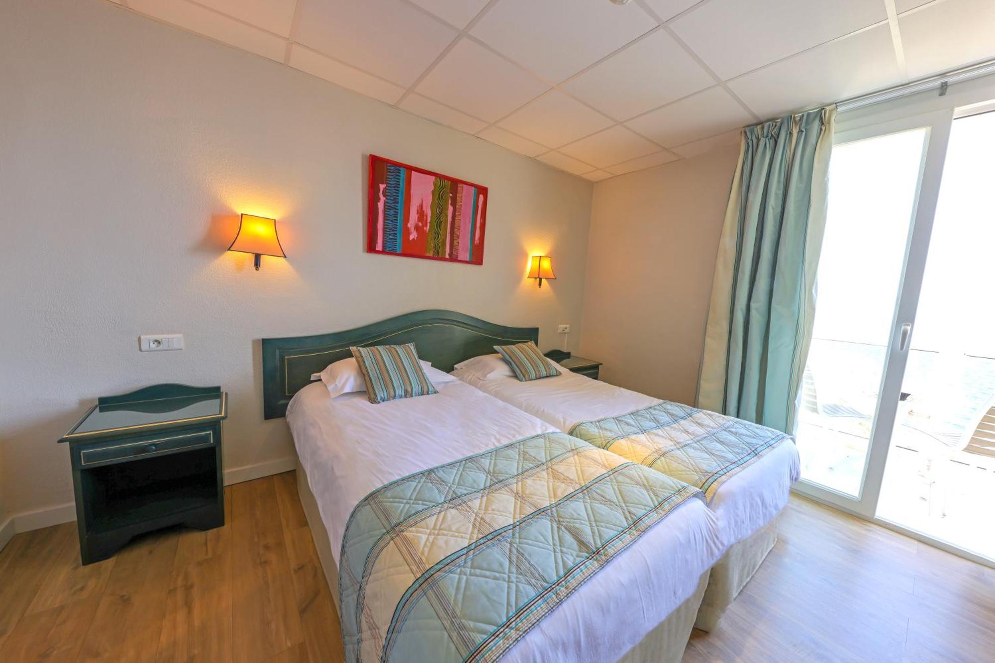 Hotel Saint Christophe Calvi  Exterior photo