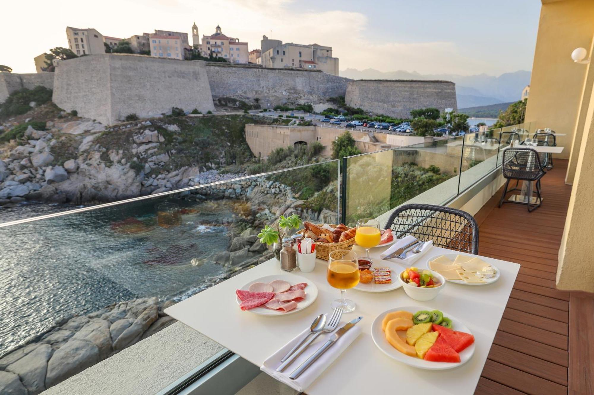 Hotel Saint Christophe Calvi  Exterior photo